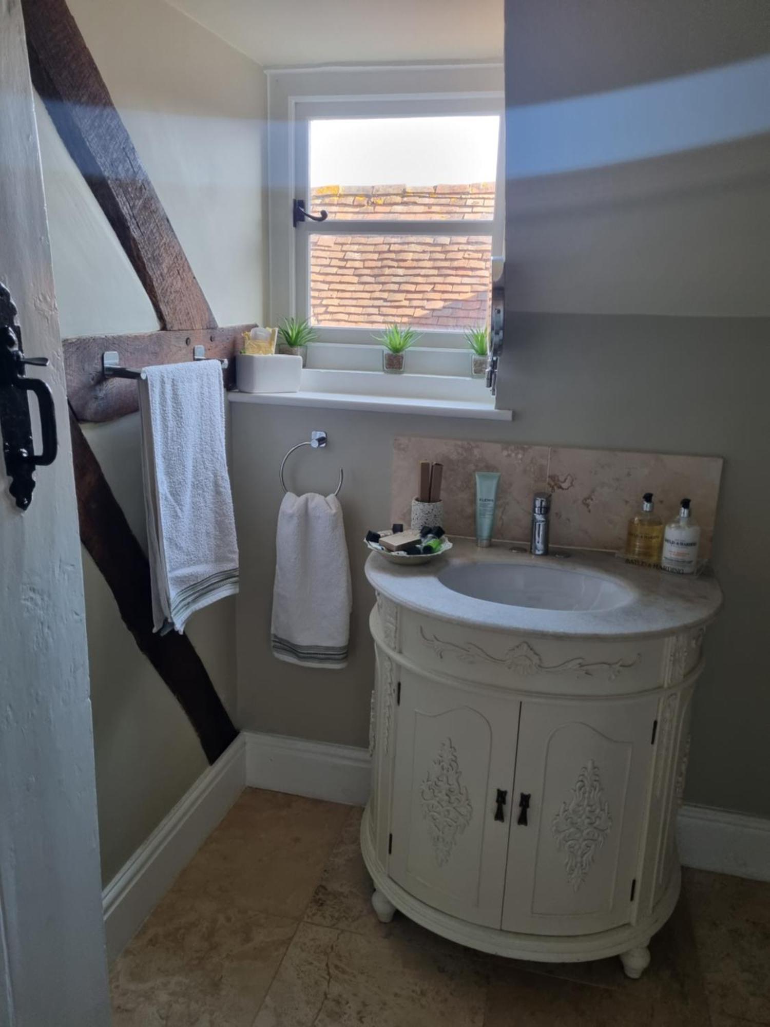 Quarto em Acomodações Particulares Lower Hollin- With Countryside Views Within A Private Rock (Worcestershire)