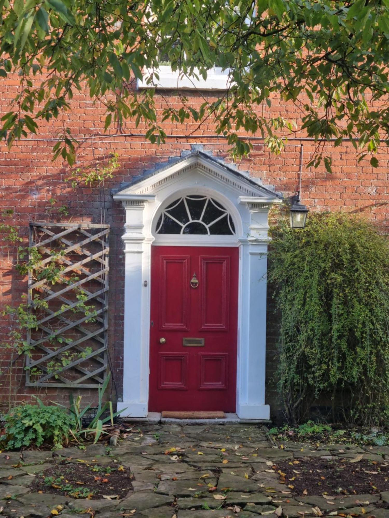 Lower Hollin- With Countryside Views Within A Private * Rock (Worcestershire)